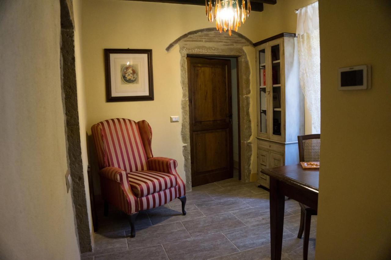 Antica Casa Del Glicine Apartment Poggibonsi Bagian luar foto