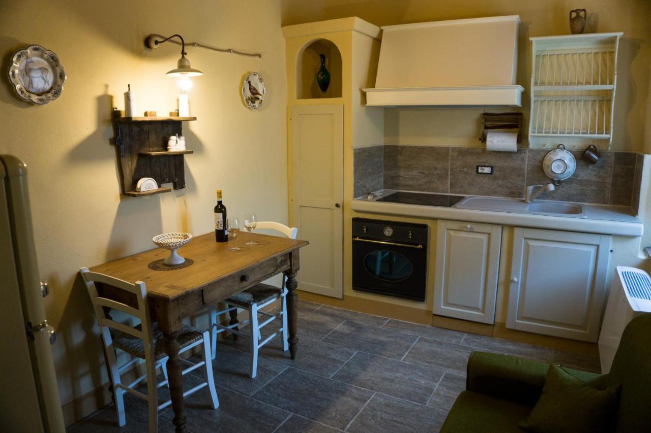 Antica Casa Del Glicine Apartment Poggibonsi Bagian luar foto