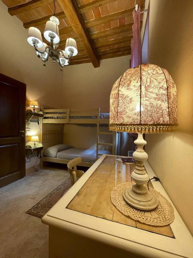 Antica Casa Del Glicine Apartment Poggibonsi Bagian luar foto